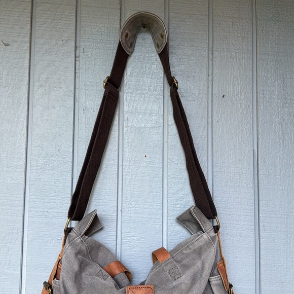 Kattee Messager Fabric Gray Bag - Picture 5 of 7